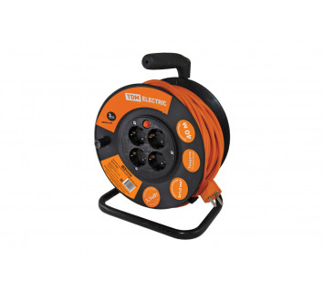 Удлинитель силовой УКз16-004 TDM (4 места/40м ПВС 3х1,0)